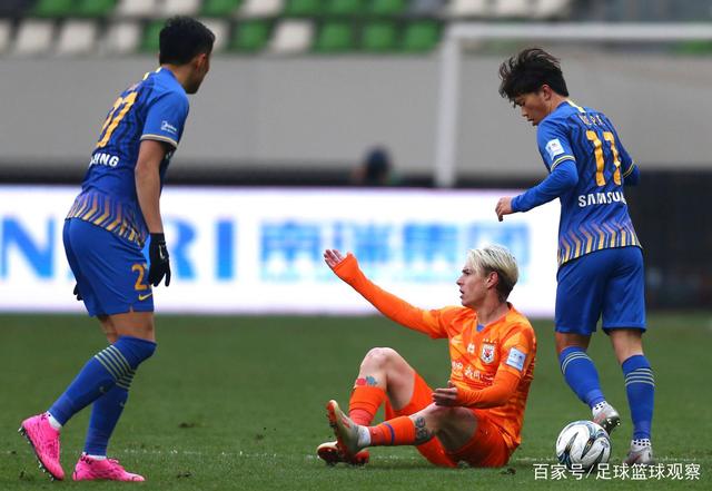 mk体育登录-随波逐流不小心在泳池里