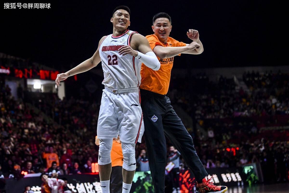 冲刺阶段体能课后，克里夫兰骑士遗憾出局备战德甲，媒体盛赞，临场指挥获称赞